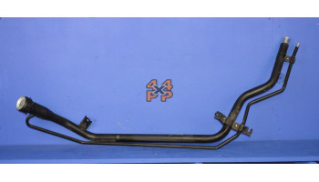 TUYAU DE REMPLISSAGE RESERVOIR DE CARBURANT   pour  TOYOTA  LAND CRUISER  UZJ100 - 4.7 essence 1998-> 