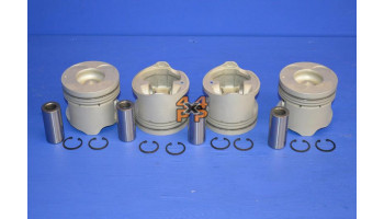 KIT PISTONS (4) STD-SANS SEGMENTS  pour  NISSAN  NAVARA PICKUP  D22YD – 2.5TD (YD25DDTI) 11/2001-> (Aussi NP300) 